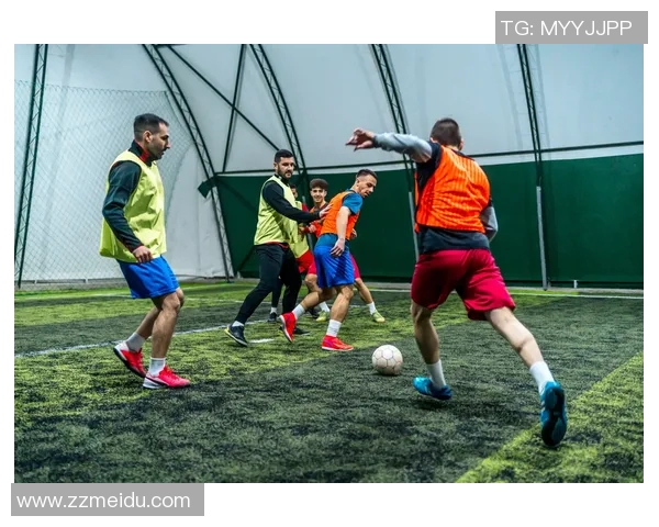 歌星与足球明星的奇妙邂逅视频展现音乐与运动的完美融合